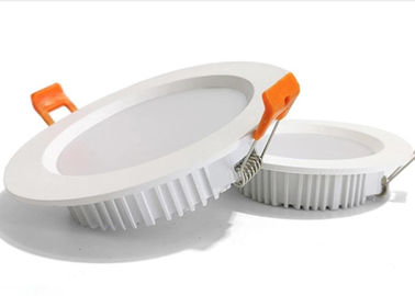 지역을 남겨두기를 위한 호리호리한 둥근 지도한 패널 Downlight 3000K는 185를 - 265V 입력했습니다